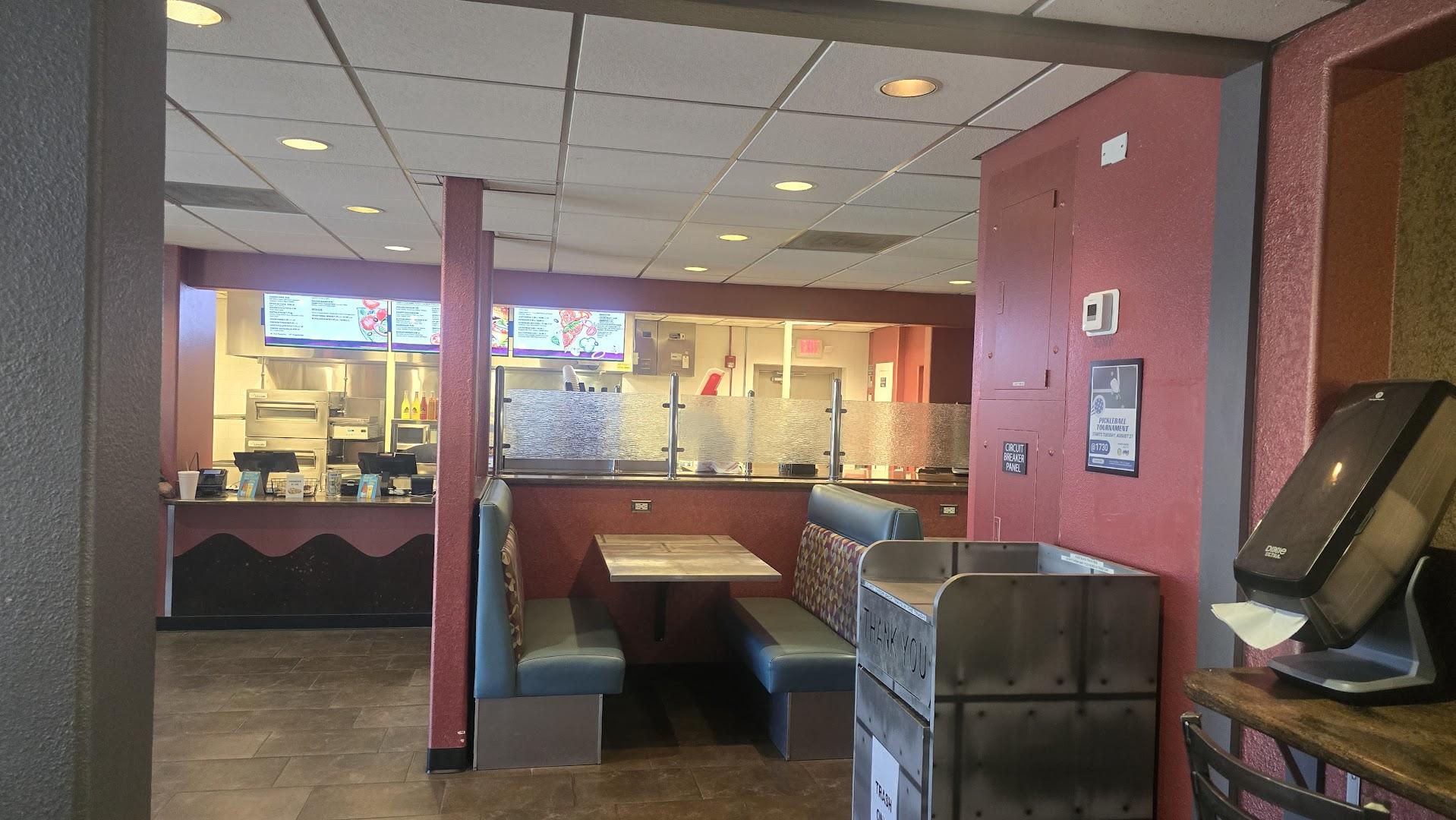 Desert Lanes & Kingpin Pizzeria Cafe